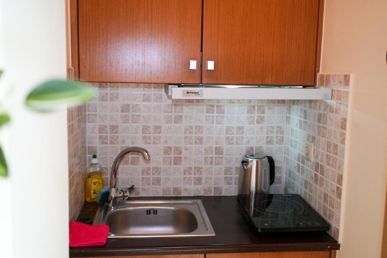 Aggeliki'S Guest House นาฟปลิโอ ภายนอก รูปภาพ