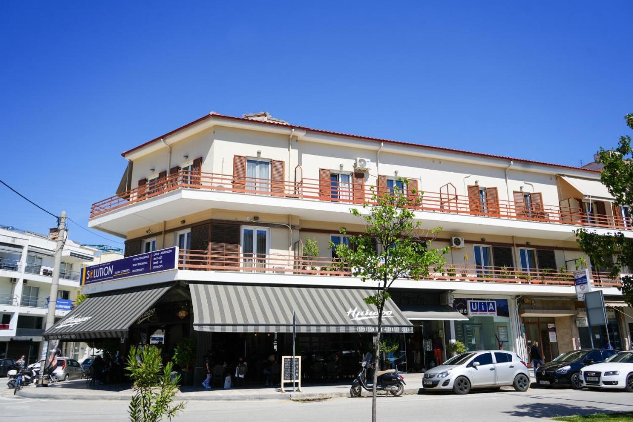 Aggeliki'S Guest House นาฟปลิโอ ภายนอก รูปภาพ